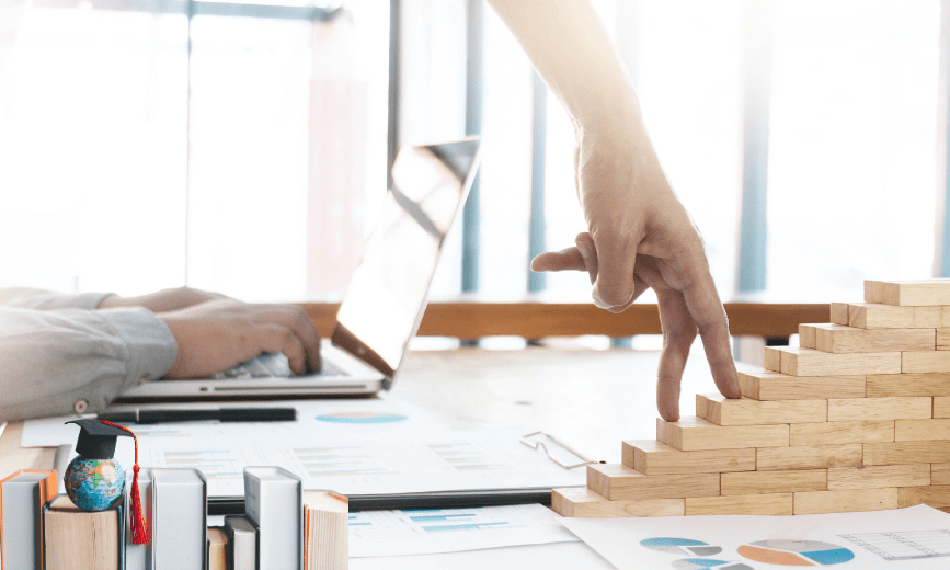The-Rise-of-Digital-Marketing-Degrees-Abroad:-A-Game-Changer-for-Your-Career